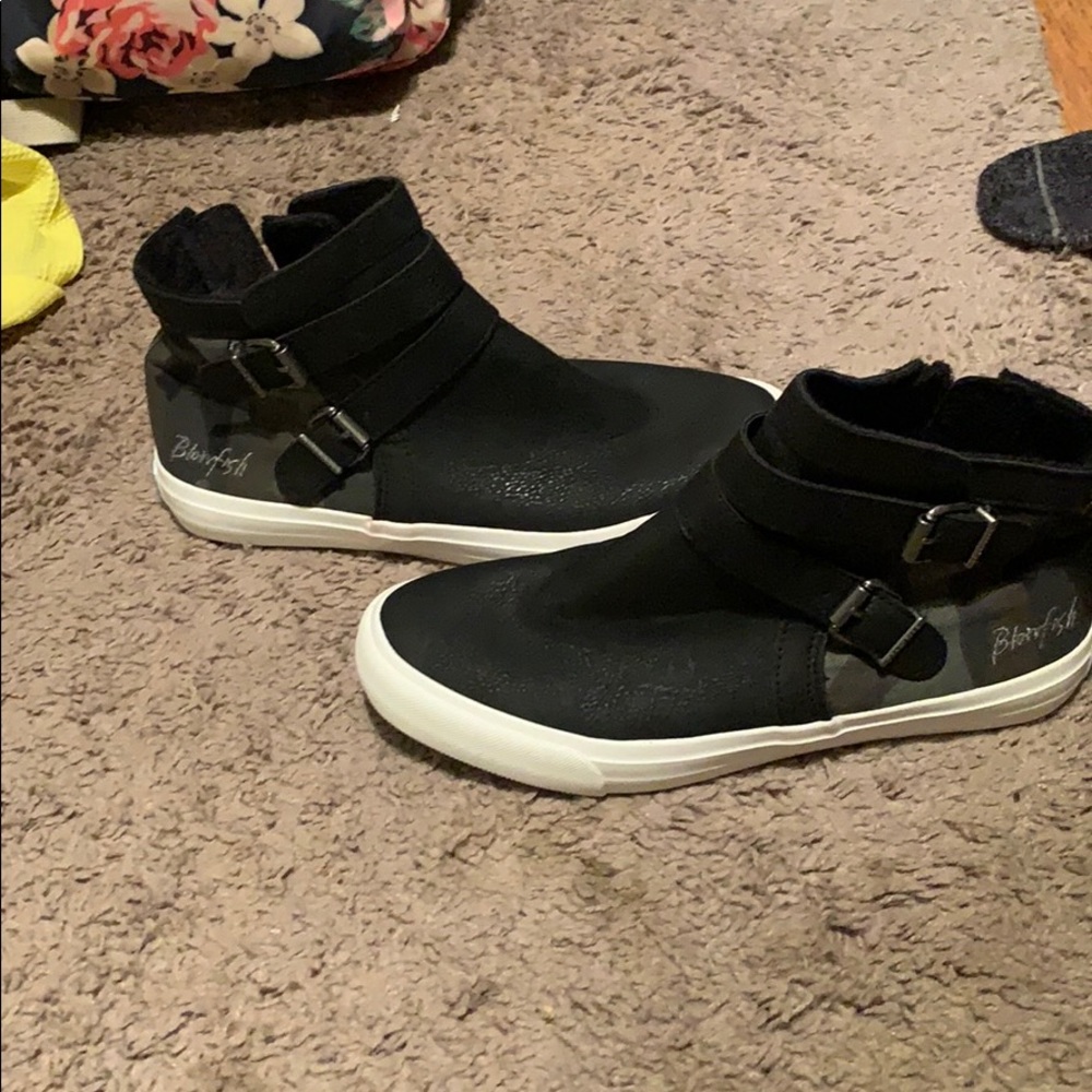Blowfish sneakers never worn only tried on